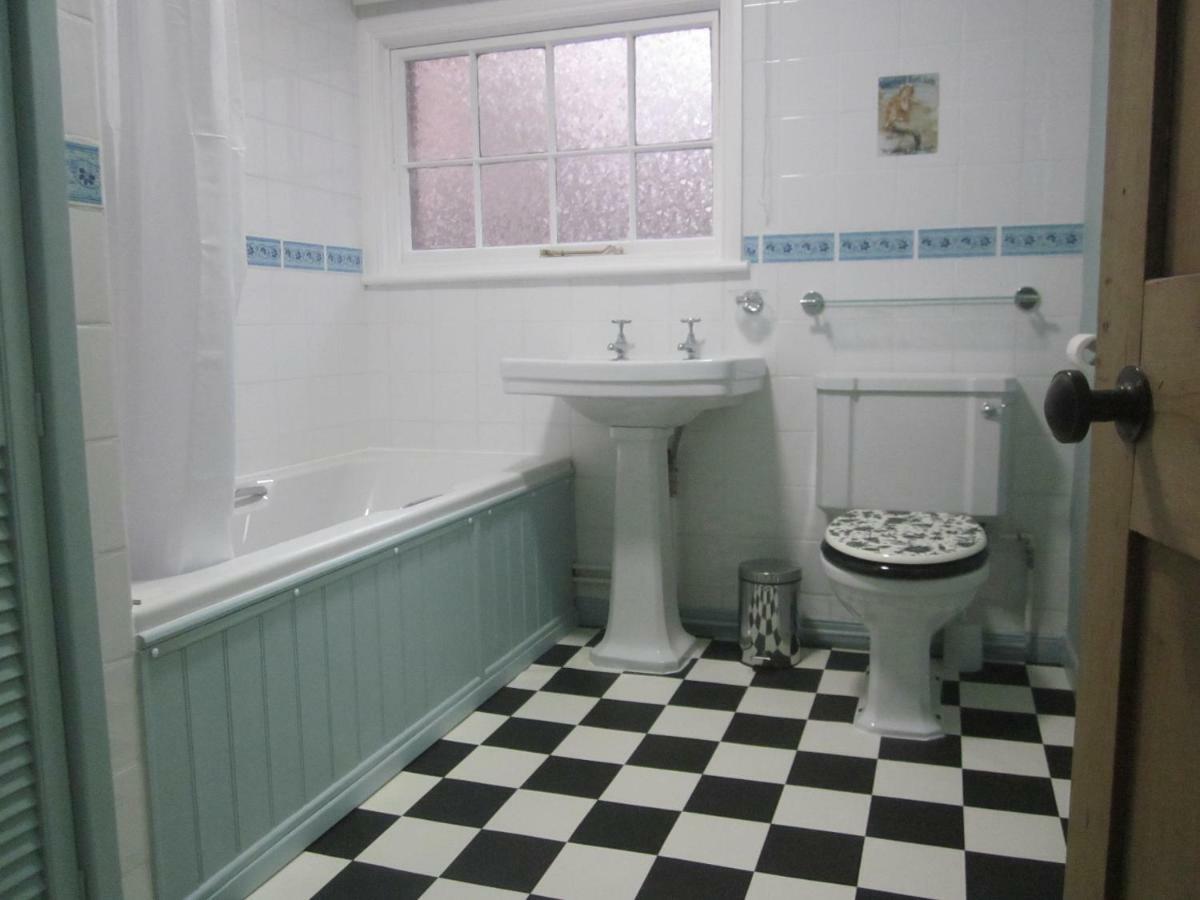 Milliner'S Cottage York Extérieur photo
